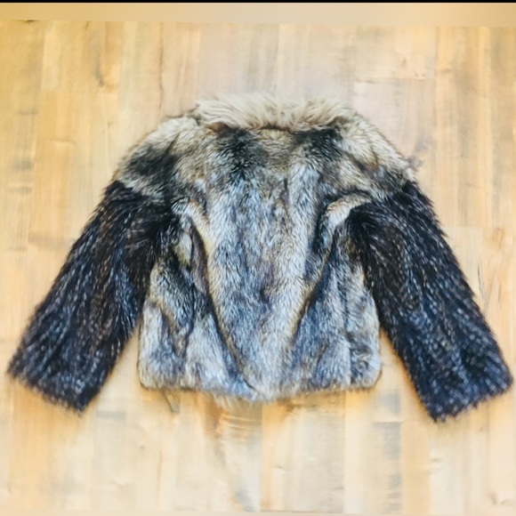 Zara - Picture 3 of 3